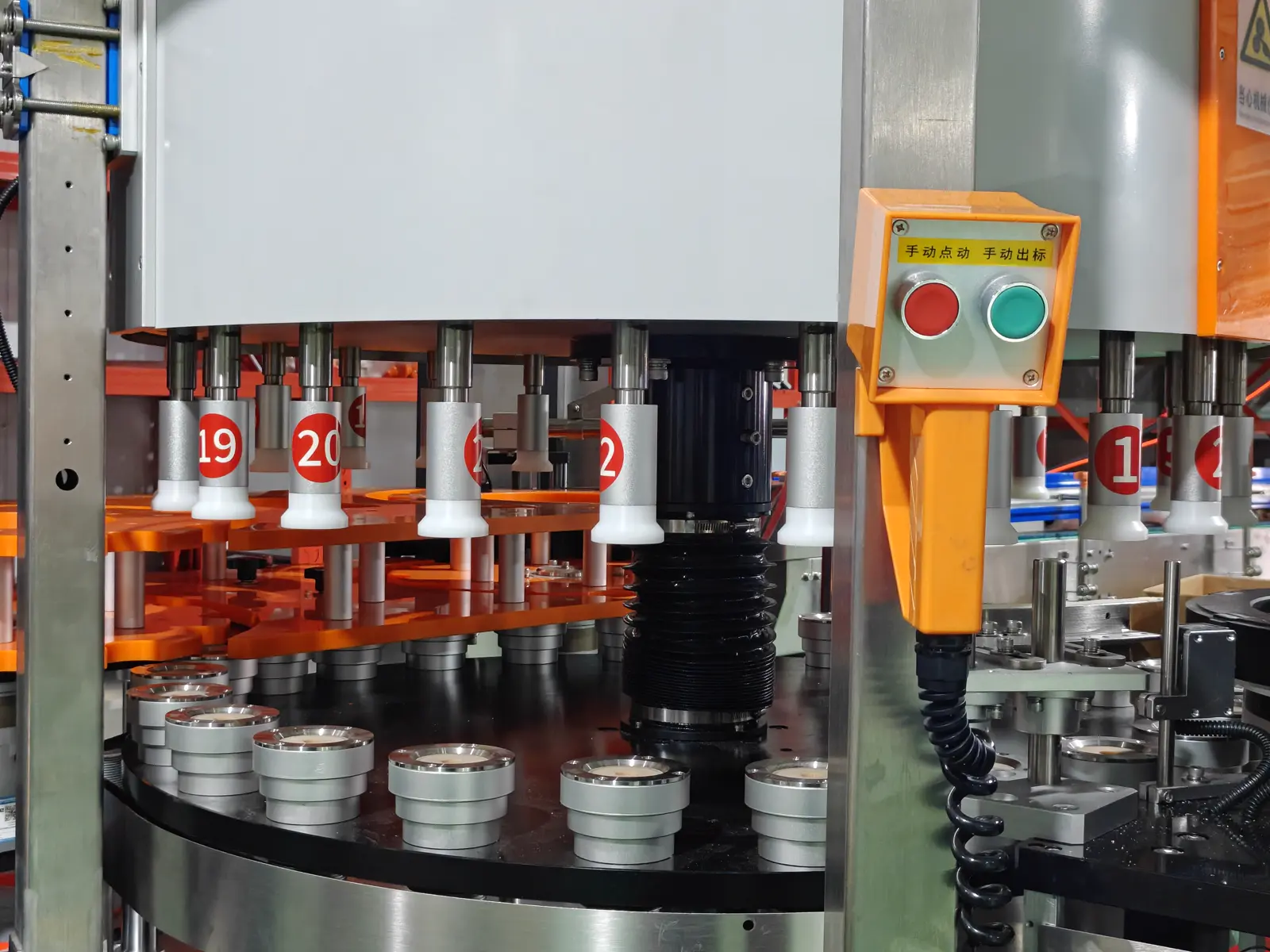 Vision Positioning for Labeling Explained: Container Orientation, Feature Recognition and Selection Points